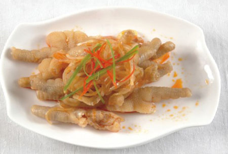 Chân gà hấp muối