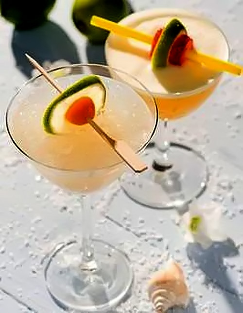 Cuối tuần sảng khoái với cocktail cam tươi Cuối tuần sảng khoái với cocktail cam tươi