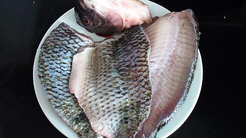 Cuối tuần quây quần cùng ăn bún cá rô