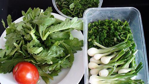 Cuối tuần quây quần cùng ăn bún cá rô