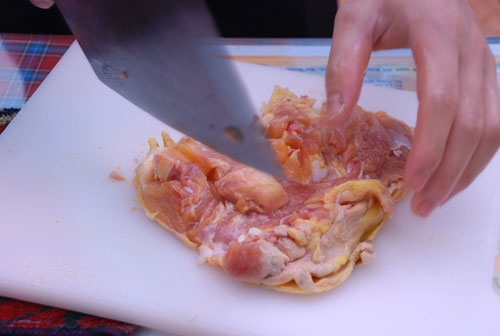 Gà cuộn trứng muối ngày hè