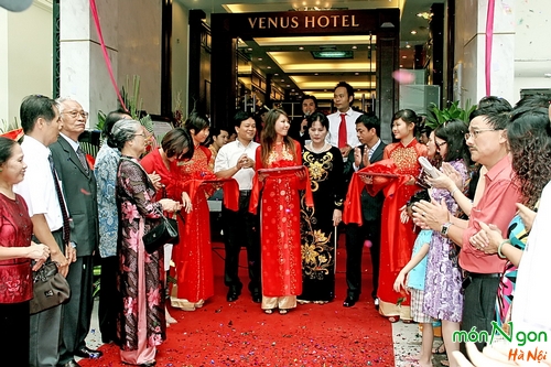Venus: Điểm dừng chân lý tưởng Venus: Điểm dừng chân lý tưởng