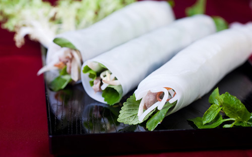 Phở cuốn tôm thịt Phở cuốn tôm thịt