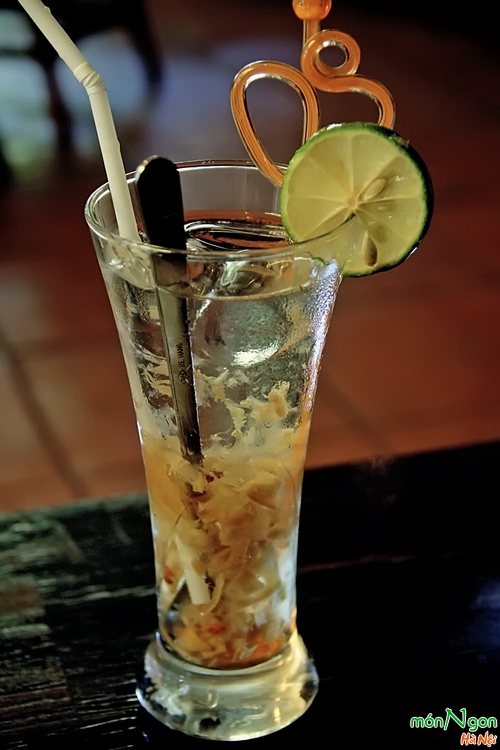 Café Xuân Lộc – Sự náo nhiệt giữa lòng Hà Nội 