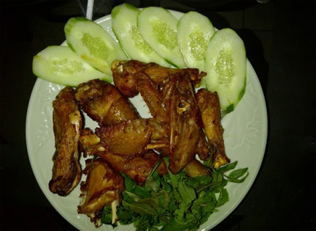 Gà vườn củ chi