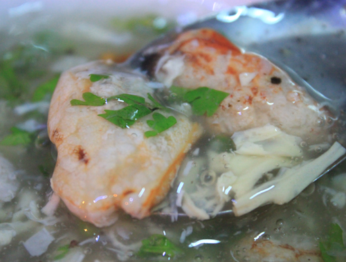Thịt cua mềm, ngọt là nguyên liệu làm nên sự hấp dẫn cho món ăn.