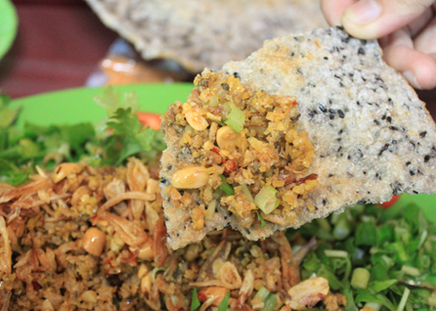 Lươn bằm xúc bánh đa