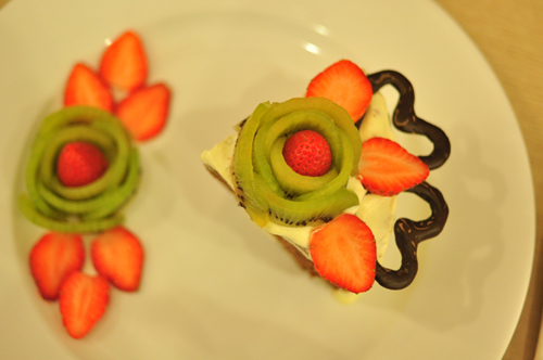 Gateau hoa quả.