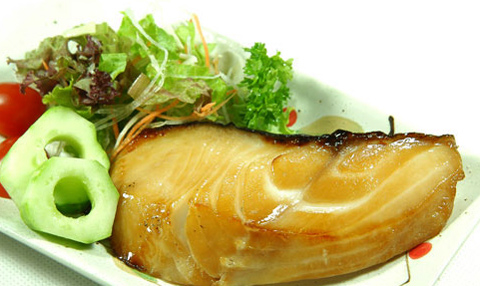 Cá tuyết nướng thơm ngọt và bổ dưỡng.