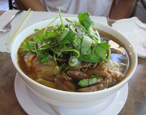 Bún bò huế