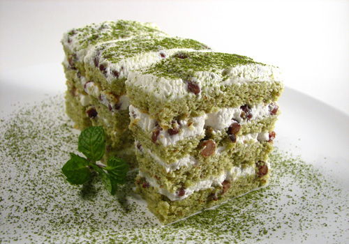 ... matcha (trà xanh Nhật) cũng góp phần mang vị lạ đến cho những dòng bánh lạnh, bánh cupcake.