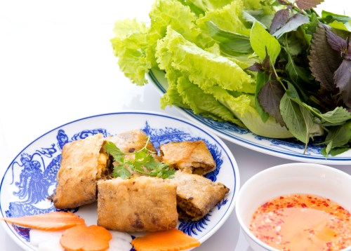 Chả cá tôm cua.