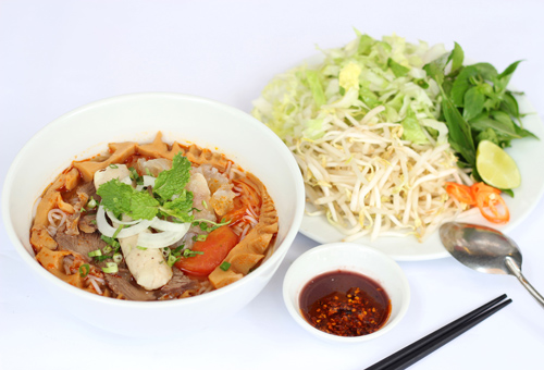 Lạ lẫm bún măng bò kiểu Pháp