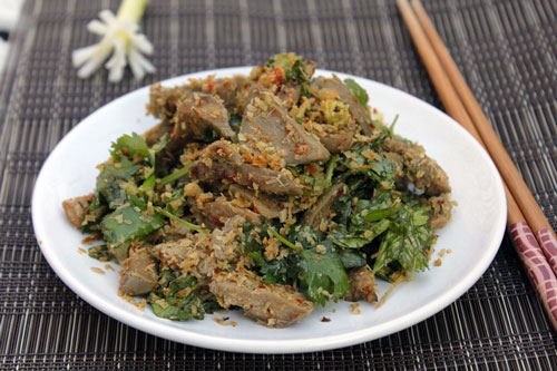 Lưỡi lợn xào sả ớt