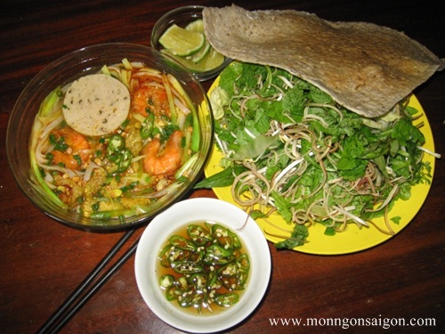 Mỳ Quảng tôm thịt
