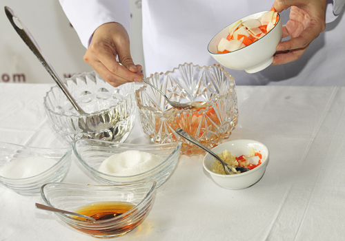 Pha nước mắm chua ngọt