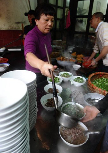 'Phở Hà Nội càng bẩn càng ngon' 