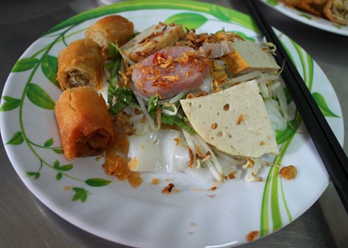 Bánh cuốn.