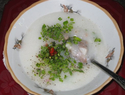 Cháo sườn.