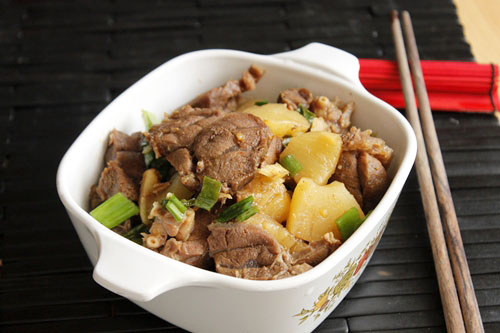 Thịt bắp bò kho dứa