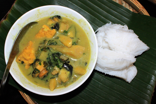 Bún ốc chuối đậu