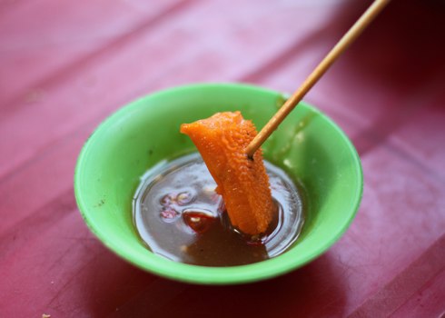 Bình dân phá lấu Sài Gòn