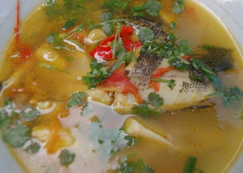 Lạ miệng với mì Quảng cá lóc