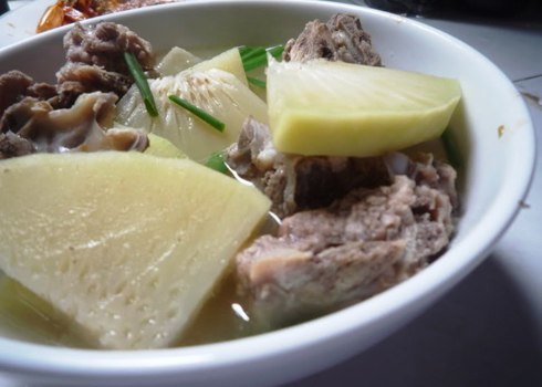 Sa kê nấu canh sườn non