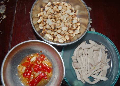 Ngon miệng với ngọn bí trộn