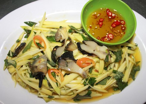 Gỏi xoài ốc giác