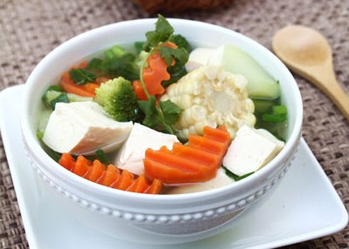 Canh đậu phụ nấu rau củ