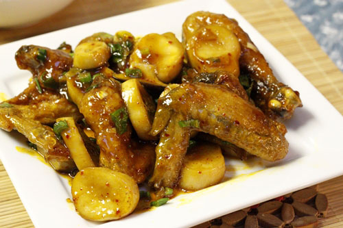 Cánh gà rim nấm