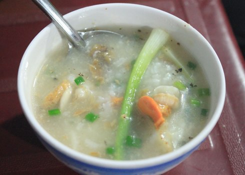 Cháo sò điệp. Ảnh: K.H.