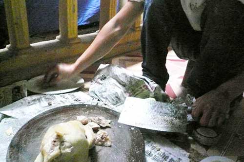 Mỗi đùi gà bớt lại 2 miếng
