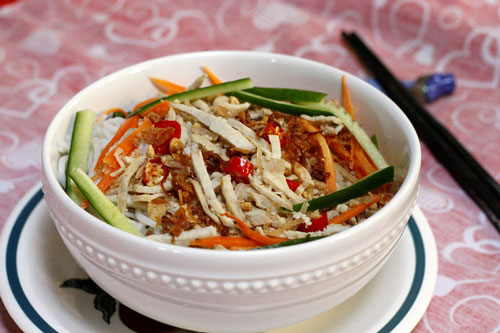 Cuối tuần đổi vị với bún bì