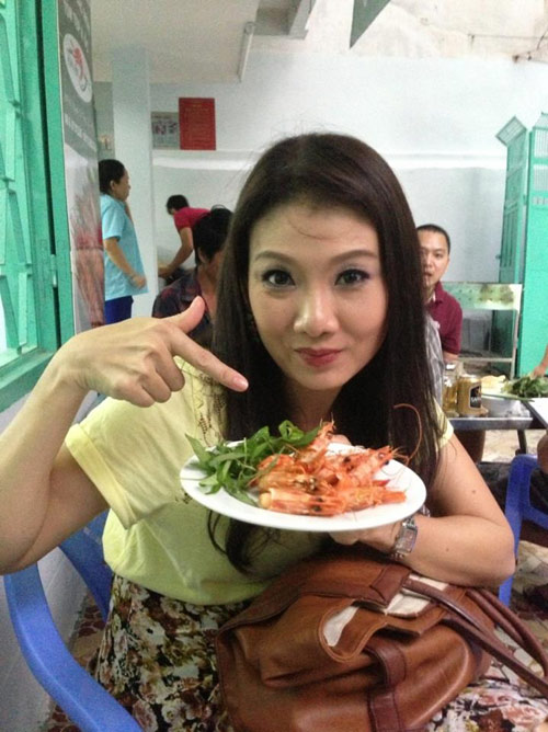 Khám phá quán 'chuyên trị' tôm, tép ở Sài Gòn