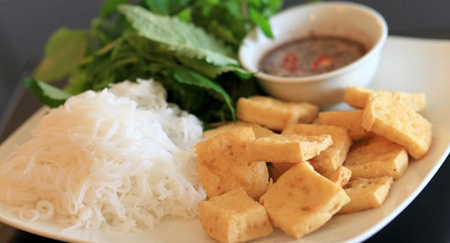 Bún đậu mắm tôm.