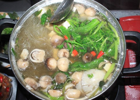 Lẩu nấm bò