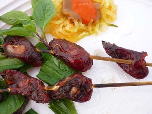 Lạp xưởng khi nướng chín
