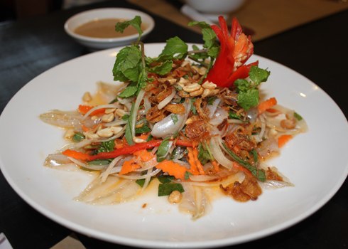 2. Gỏi cá mai