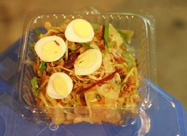 Bánh tráng trộn Hàng Trống.