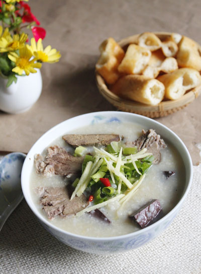 Cháo tiết lợn tự làm sạch mà ngon