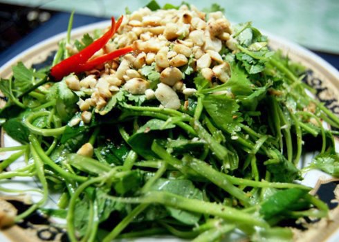 Nộm rau muống