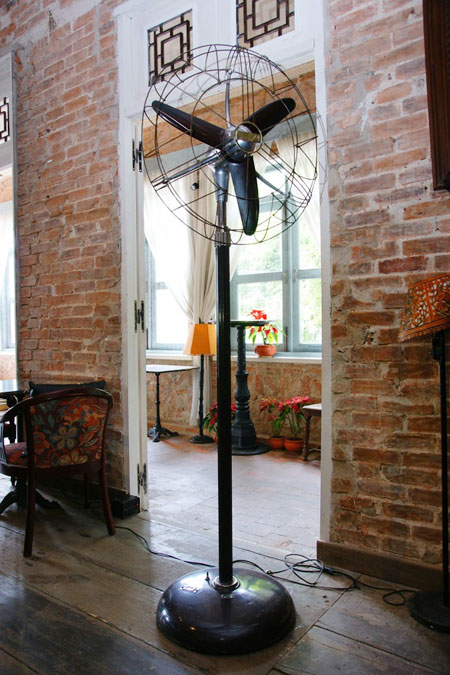 L'Usine Cafe