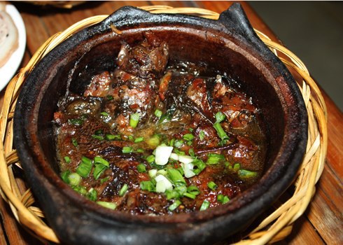 Cá rô đồng kho nước dừa.