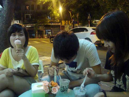 Thực phẩm đường phố thường chứa nhiều yếu tố độc hại cho sức khỏe