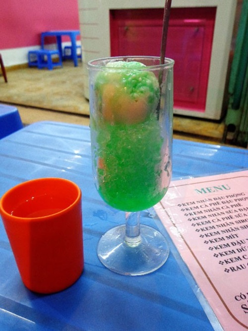 Kem nhãn si rô Bạc Hà