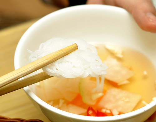 Bún hến Phú Đô.