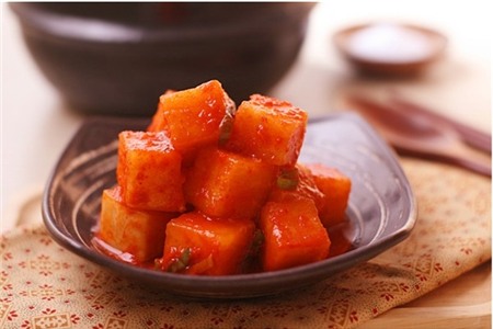 Củ cải là nguyên liệu phổ biển của loại kim chi cổ xưa.