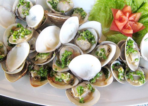 Lạ miệng với nghêu nướng
